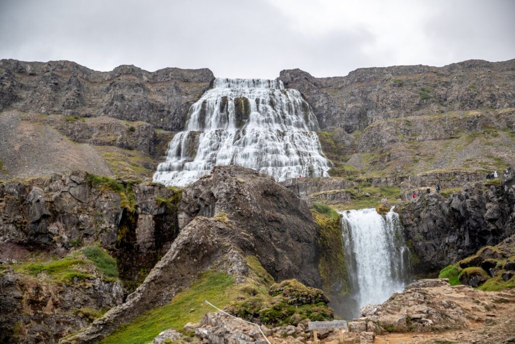 Iceland Ring Road vs Guided Tours – Discover Iceland at a relaxed, immersive pace.